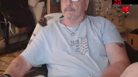 Snapshot of zander007 chatting on 1, 8, 2026 zander007 online show from 1, 8, 2026