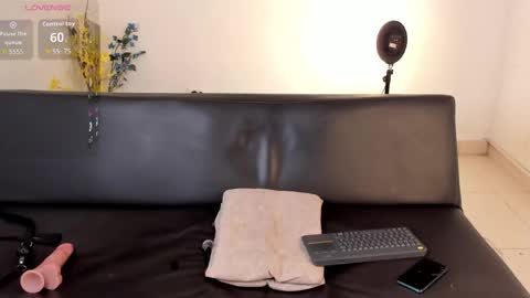 Snapshot of zane_lux chatting on 13, 5, 2026 Zane Lux online show from 13, 5, 2026
