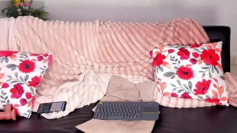 Snapshot of zane_lux chatting on 6, 6, 2026 Zane Lux online show from 6, 6, 2026