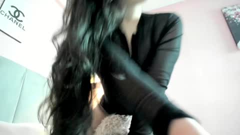 Zara Sweet  online show from 27, 1, 2025