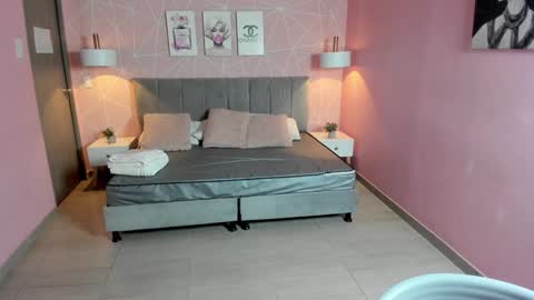 Zara Sweet  online show from 29, 1, 2025