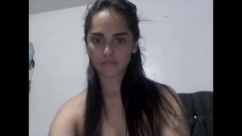 zaraa_lopez online show from 4, 3, 2026