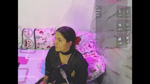 Snapshot of zaraluxx chatting on 6, 1, 2026 zaraluxx online show from 6, 1, 2026