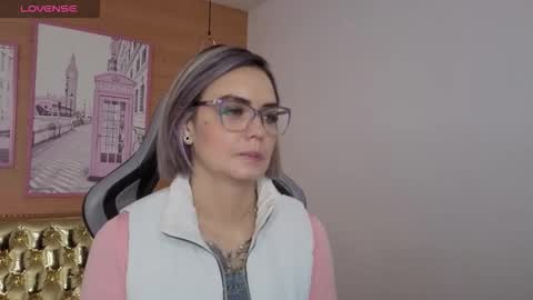 Isabella online show from 8, 3, 2026