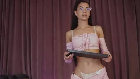 zariaavera online show from 26, 4, 2026