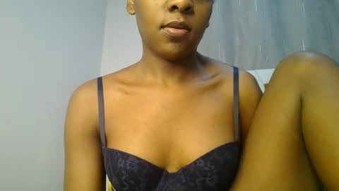 Snapshot of zariah011 chatting on 22, 6, 2026 zariah online show from 22, 6, 2026
