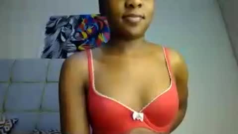 Snapshot of zariah011 chatting on 18, 7, 2026 zariah online show from 18, 7, 2026