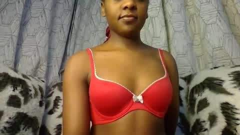 Snapshot of zariah011 chatting on 29, 7, 2026 zariah online show from 29, 7, 2026