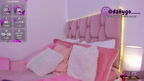 Zariana online show from 6, 10, 2025