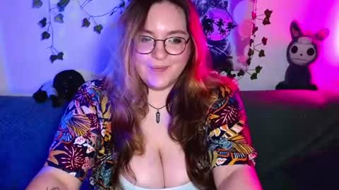 Snapshot of zayarush chatting on 22, 7, 2026 zayarush online show from 22, 7, 2026