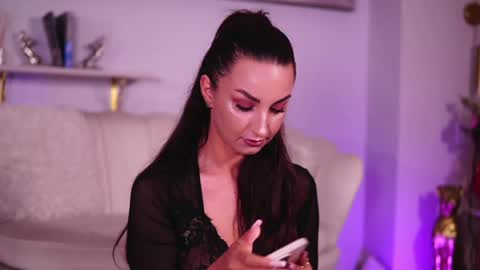 Mira online show from 9, 6, 2026