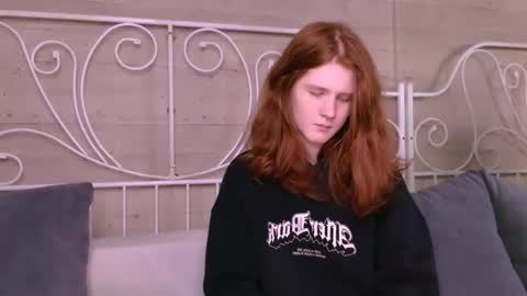 Snapshot of zaynginger chatting on 7, 10, 2025 ZAYN online show from 7, 10, 2025