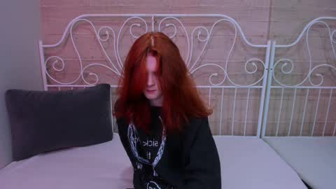 Snapshot of zaynginger chatting on 11, 11, 2025 ZAYN online show from 11, 11, 2025