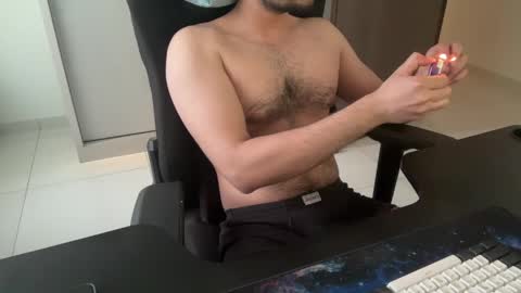 Snapshot of ze_boi chatting on 18, 4, 2026 Ze online show from 18, 4, 2026