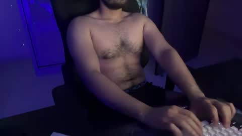 Snapshot of ze_boi chatting on 23, 4, 2026 Ze online show from 23, 4, 2026