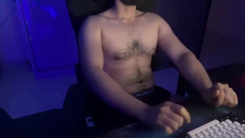 Snapshot of ze_boi chatting on 24, 4, 2026 Ze online show from 24, 4, 2026