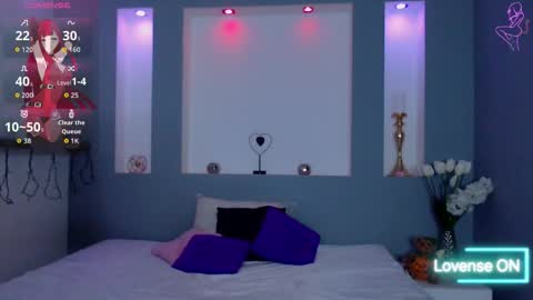 Karolyne online show from 2, 12, 2025