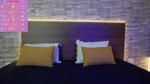 zenda_biancha online show from 11, 4, 2026