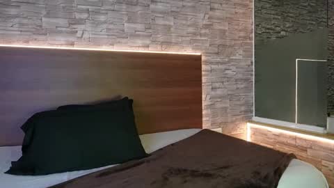 zenda_biancha online show from 23, 4, 2026