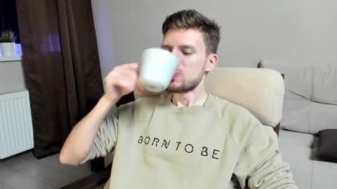 Andrew online show from 18, 2, 2025