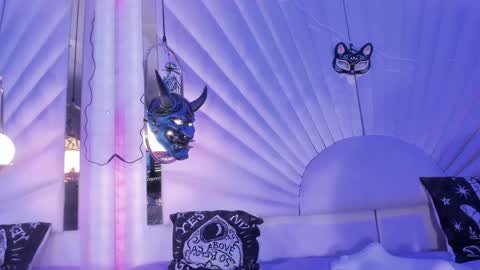 Snapshot of zephirah_abney chatting on 2, 12, 2024 online show from 2, 12, 2024