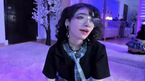 Snapshot of zephirah_abney chatting on 3, 3, 2025 online show from 3, 3, 2025