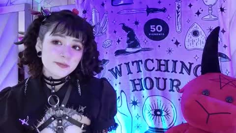 Snapshot of zephirah_abney chatting on 1, 11, 2025 online show from 1, 11, 2025