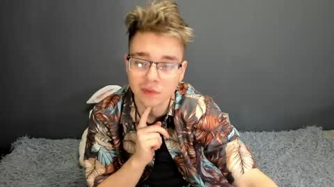 Ethan online show from 22, 4, 2026