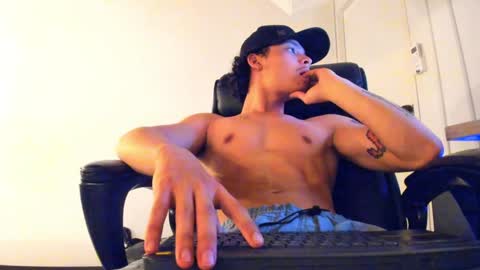 Snapshot of zeusjeff chatting on 20, 12, 2024 zeus online show from 20, 12, 2024