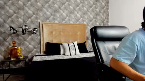 Snapshot of zeusjeff chatting on 26, 12, 2024 zeus online show from 26, 12, 2024