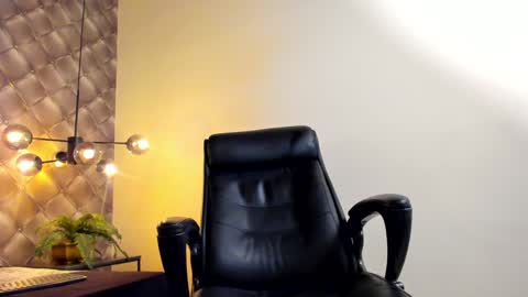 Snapshot of zeusjeff chatting on 29, 12, 2024 zeus online show from 29, 12, 2024