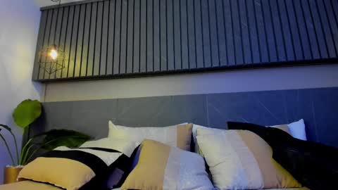 Snapshot of zeusjeff chatting on 15, 2, 2025 zeus online show from 15, 2, 2025