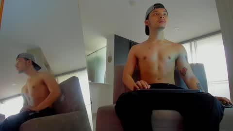 Snapshot of zeusjeff chatting on 16, 9, 2025 zeus online show from 16, 9, 2025