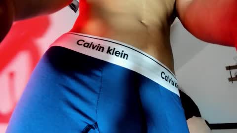 Snapshot of zeusjeff chatting on 28, 11, 2025 zeus online show from 28, 11, 2025