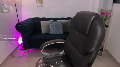 Snapshot of zharaa_fox chatting on 5, 5, 2026 Zhara online show from 5, 5, 2026
