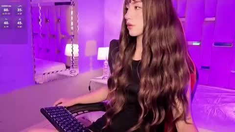 Zhara  online show from 23, 11, 2025