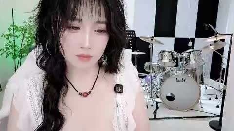 zhen online show from 23, 9, 2025