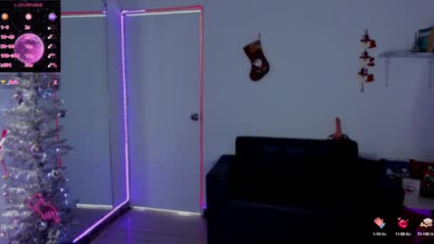 Snapshot of zhoestrong chatting on 25, 12, 2024 zhoestrong online show from 25, 12, 2024