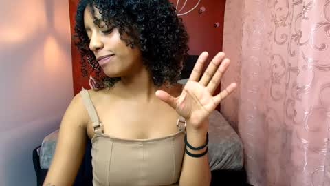 Zia Green online show from 6, 12, 2024