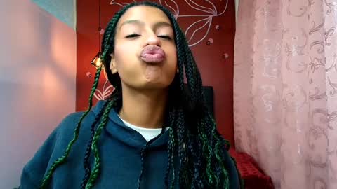 Zia Green online show from 27, 12, 2024