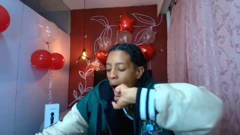 Zia Green online show from 12, 2, 2025