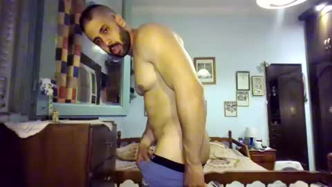 ziadzizi6677 online show from 10, 7, 2026
