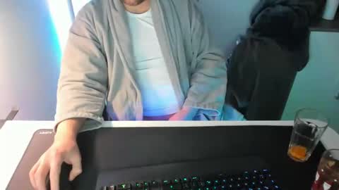 ziemlichflutschig online show from 22, 1, 2025