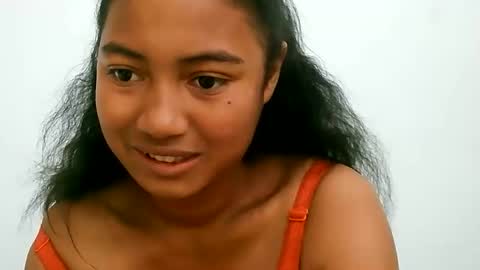 Snapshot of zina479102 chatting on 8, 5, 2026 elly online show from 8, 5, 2026