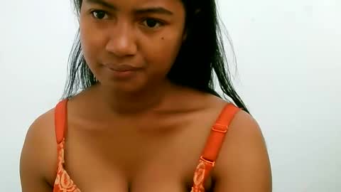 Snapshot of zina479102 chatting on 9, 5, 2026 elly online show from 9, 5, 2026