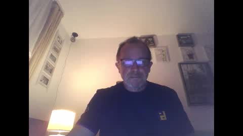 Zippi online show from 8, 9, 2025
