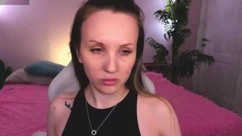 Zlata  Mon Tue Thu Fri Sun Sa GMT 3 0000pm - 0600pm  online show from 24, 4, 2026