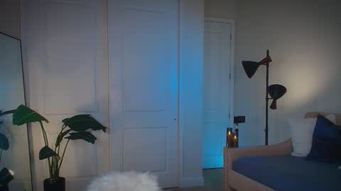 Snapshot of zlicious chatting on 25, 9, 2025 Zara Join next live at 5PM EST online show from 25, 9, 2025