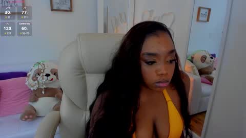 Zobe Love online show from 8, 3, 2025