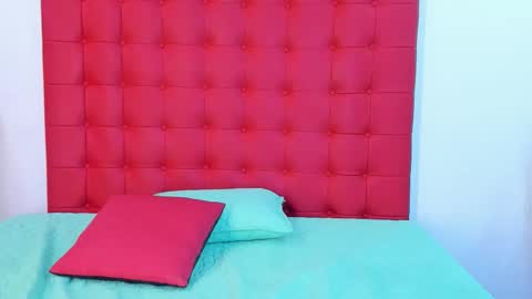 zoe__smiith online show from 6, 3, 2026